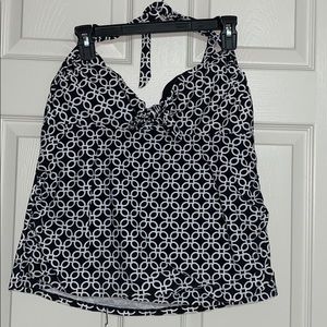 Women’s swimming top